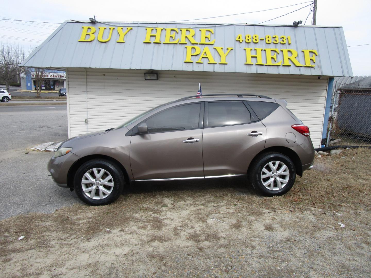 2012 Brown Nissan Murano SL AWD (JN8AZ1MW3CW) with an 3.5L V6 DOHC 24V engine, Continuously Variable Transmission transmission, located at 2553 Airline Blvd, Portsmouth, VA, 23701, (757) 488-8331, 36.813889, -76.357597 - **VEHICLE TERMS*** Down Payment: $999 Weekly Payment: $100 APR: 23.9% Repayment Terms: 42 Months ***CALL ELIZABETH SMITH - DIRECTOR OF MARKETING @ 757-488-8331 TO SCHEDULE YOUR APPOINTMENT TODAY AND GET PRE-APPROVED RIGHT OVER THE PHONE*** - Photo#0